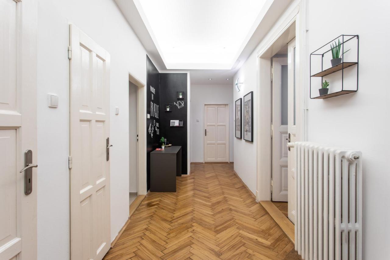 Spacious Apartments Near The River Prague Exterior photo