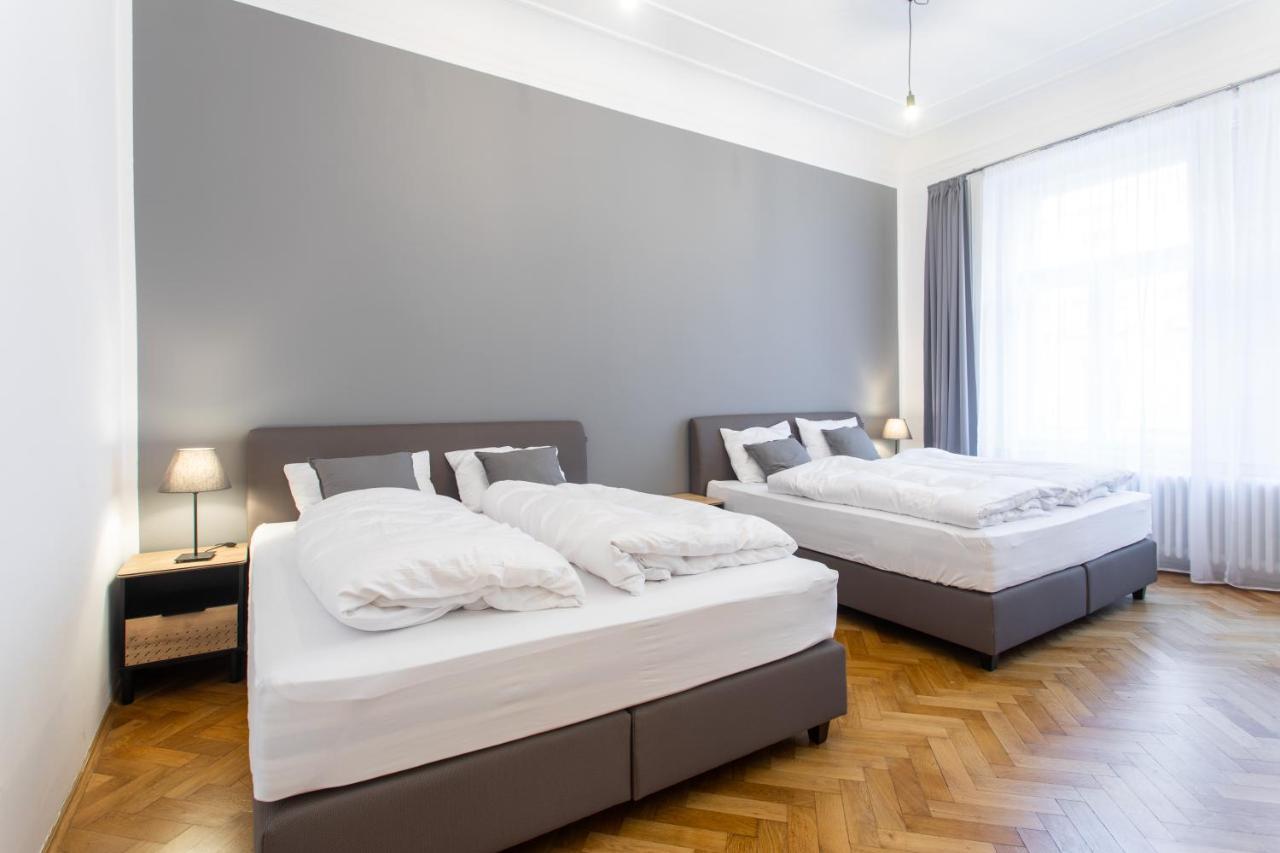 Spacious Apartments Near The River Prague Exterior photo
