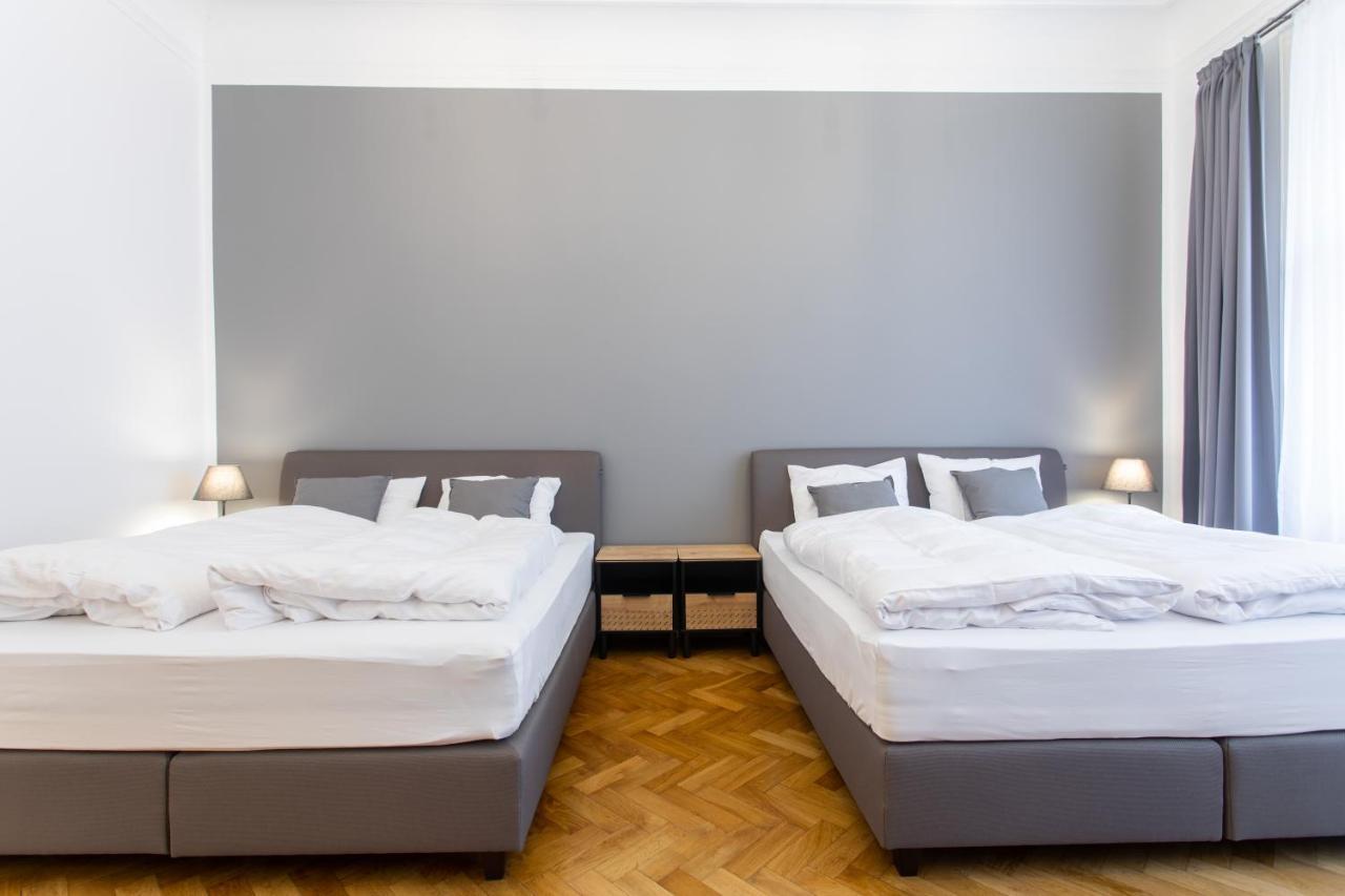 Spacious Apartments Near The River Prague Exterior photo